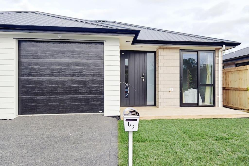 Modern & Cozy New Build Retreat Villa Hamilton Exterior foto